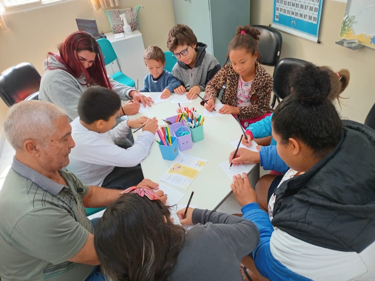 Semana da Família no Núcleo de Apoio à Aprendizagem da APAE de Jundiaí reforça importância dos laços familiares no desenvolvimento educacional